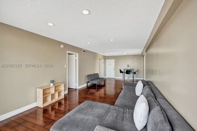 3716 NE 168th St 301, North Miami Beach, FL 33160