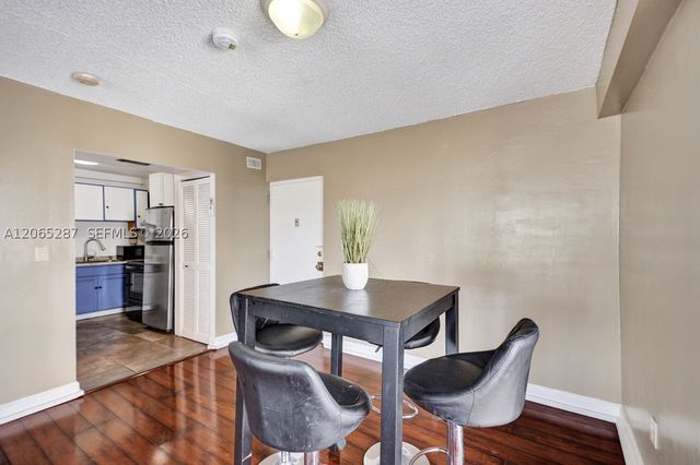 3716 NE 168th St 301, North Miami Beach, FL 33160