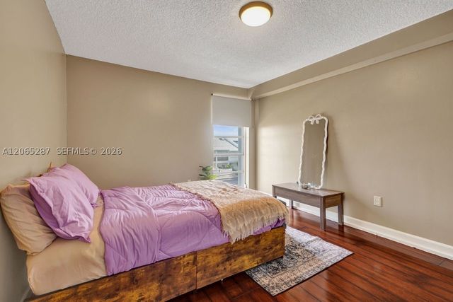 3716 NE 168th St 301, North Miami Beach, FL 33160