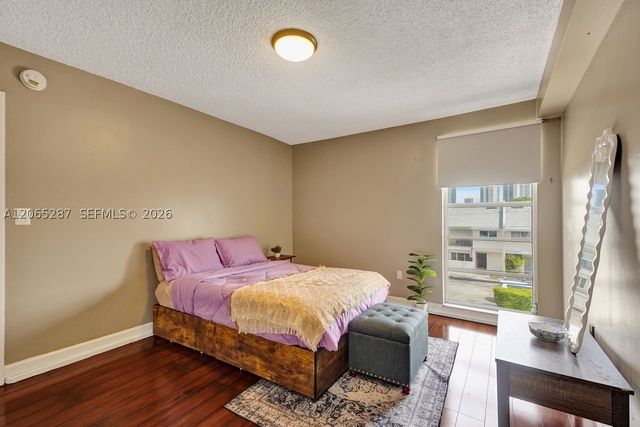 3716 NE 168th St 301, North Miami Beach, FL 33160