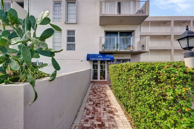 3716 NE 168th St 301, North Miami Beach, FL 33160