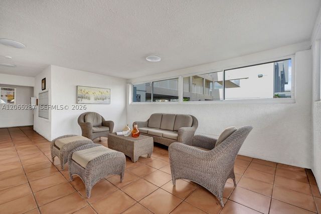 3716 NE 168th St 301, North Miami Beach, FL 33160