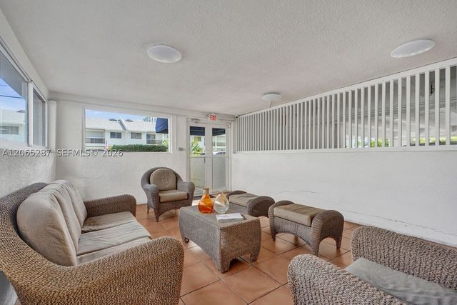 3716 NE 168th St 301, North Miami Beach, FL 33160