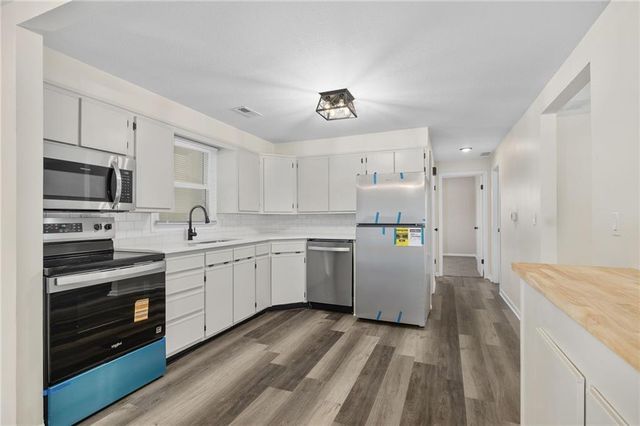 3419 S 30th Street, St Joseph, MO 64503