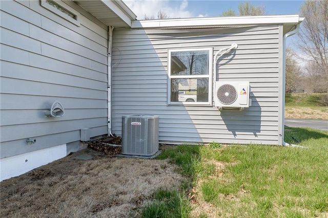 3419 S 30th Street, St Joseph, MO 64503