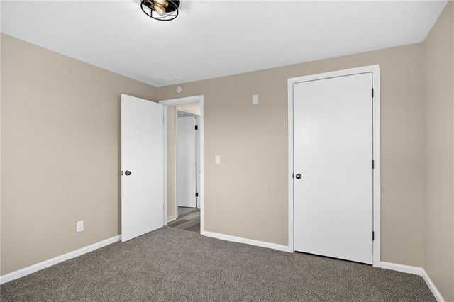 3419 S 30th Street, St Joseph, MO 64503