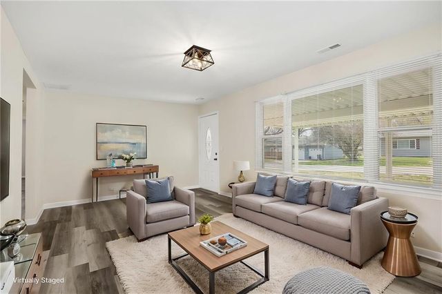 3419 S 30th Street, St Joseph, MO 64503