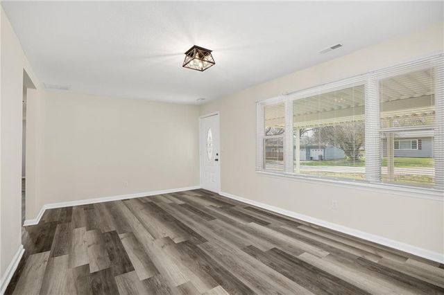 3419 S 30th Street, St Joseph, MO 64503