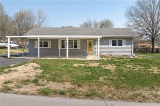 3419 S 30th Street, St Joseph, MO 64503