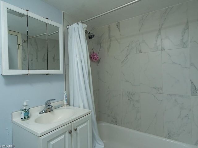 1480 Green Valley CIR 204, Naples, FL 34104