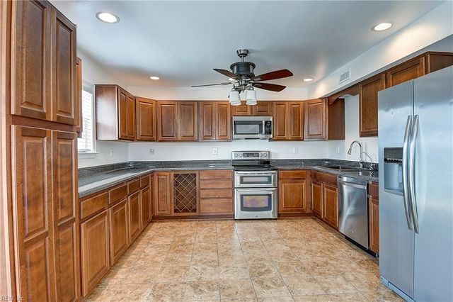 1102 Tall Oak DR, Virginia Beach, VA 23462