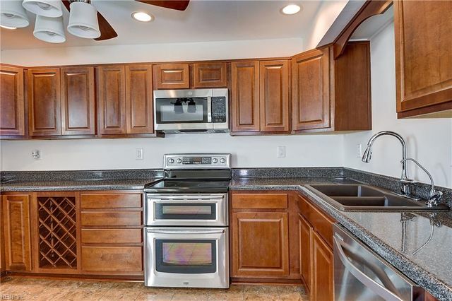 1102 Tall Oak DR, Virginia Beach, VA 23462