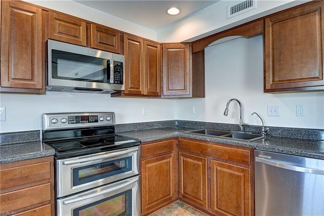 1102 Tall Oak DR, Virginia Beach, VA 23462