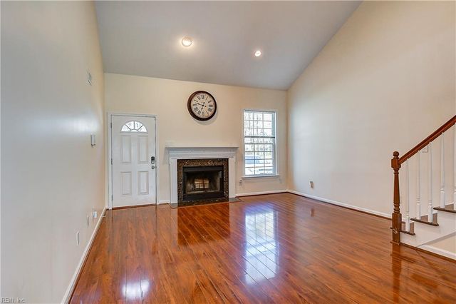 1102 Tall Oak DR, Virginia Beach, VA 23462