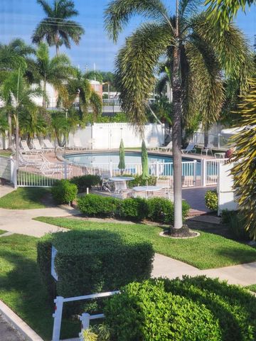 1821 NE 62nd Street 431, Fort Lauderdale, FL 33308