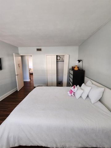 1821 NE 62nd Street 431, Fort Lauderdale, FL 33308