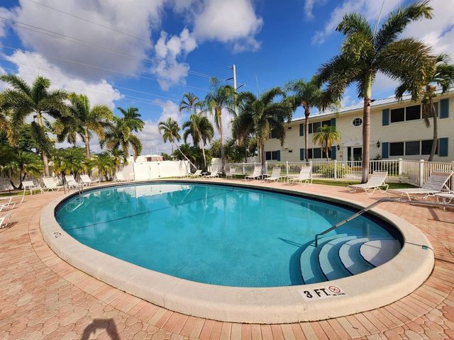 1821 NE 62nd Street 431, Fort Lauderdale, FL 33308