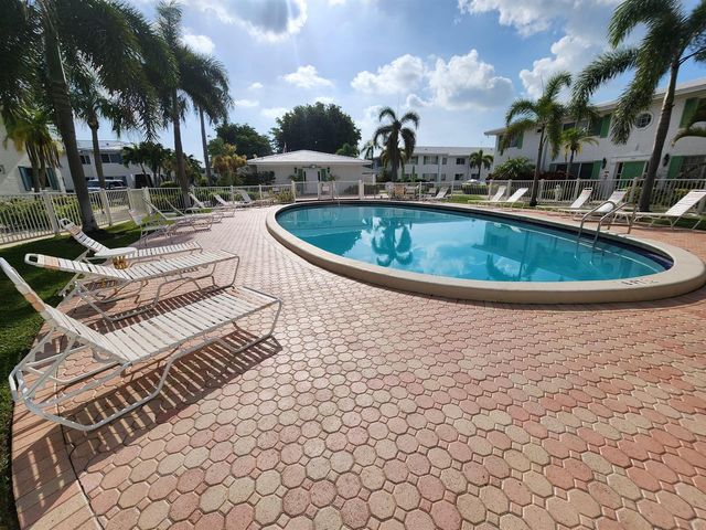 1821 NE 62nd Street 431, Fort Lauderdale, FL 33308