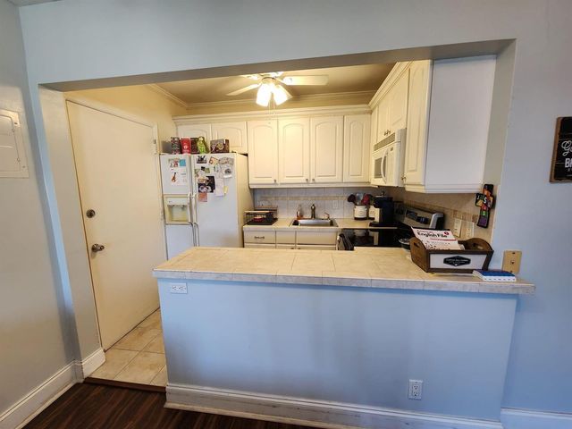 1821 NE 62nd Street 431, Fort Lauderdale, FL 33308