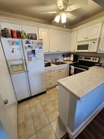 1821 NE 62nd Street 431, Fort Lauderdale, FL 33308
