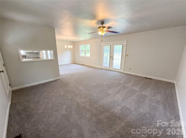 565 Rutledge Drive, Catawba, SC 29704