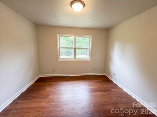 565 Rutledge Drive, Catawba, SC 29704