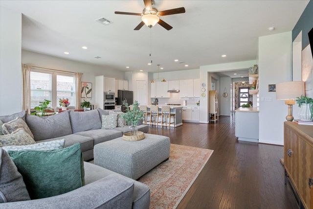 424 MILLARD ST, Georgetown, TX 78628