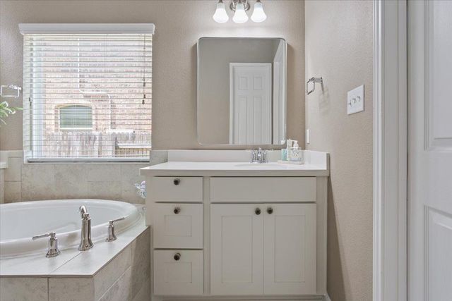 424 MILLARD ST, Georgetown, TX 78628