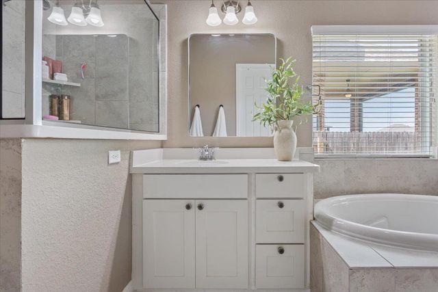 424 MILLARD ST, Georgetown, TX 78628