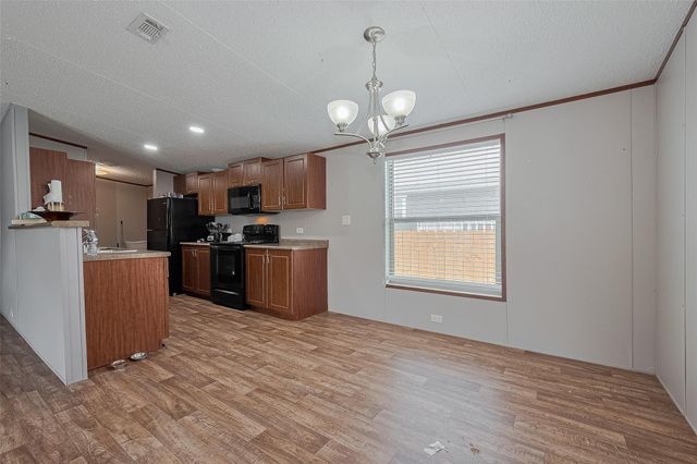 114 Oak Park Drive, Manvel, TX 77578