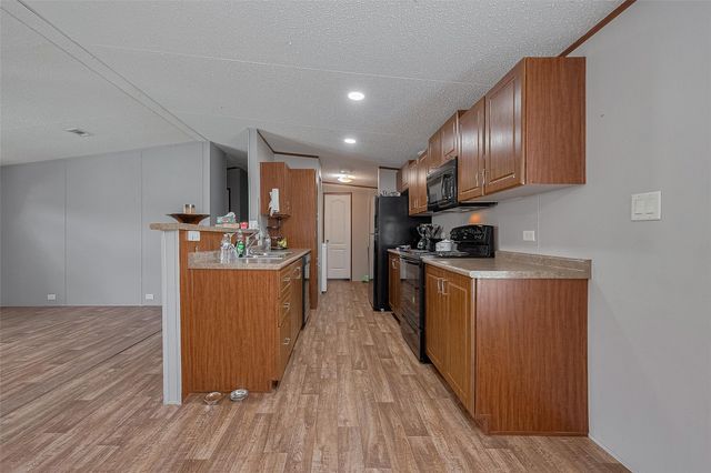 114 Oak Park Drive, Manvel, TX 77578