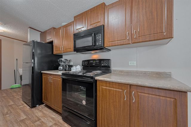 114 Oak Park Drive, Manvel, TX 77578