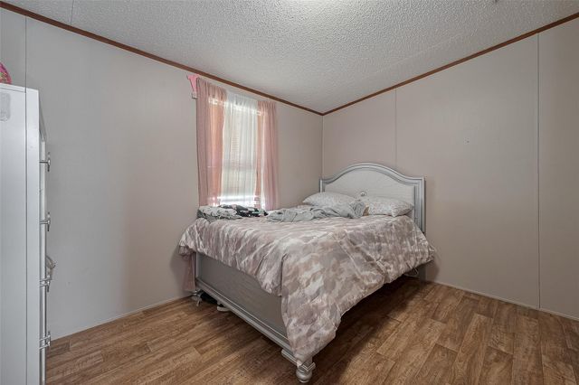114 Oak Park Drive, Manvel, TX 77578