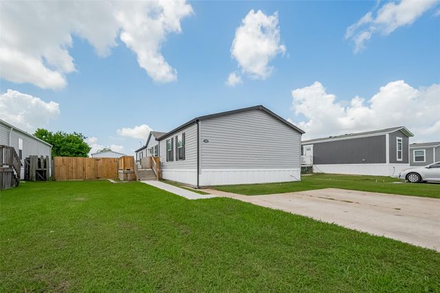 114 Oak Park Drive, Manvel, TX 77578