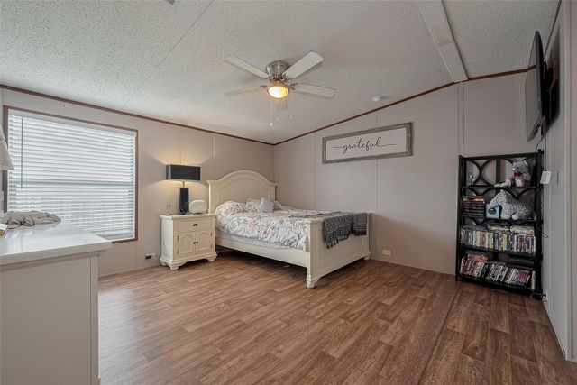114 Oak Park Drive, Manvel, TX 77578