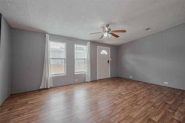 114 Oak Park Drive, Manvel, TX 77578