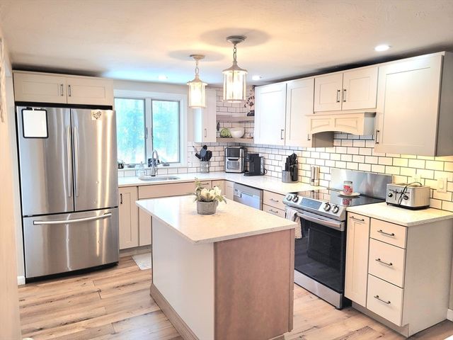 115 Waltham St, Hanson, MA 02341