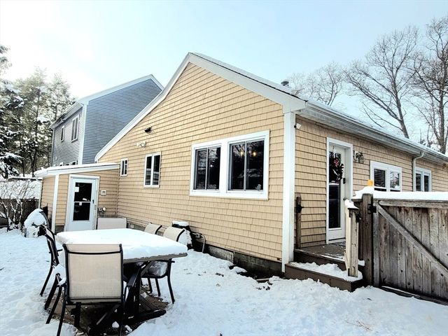115 Waltham St, Hanson, MA 02341