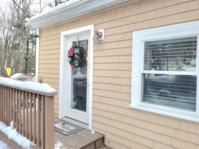 115 Waltham St, Hanson, MA 02341