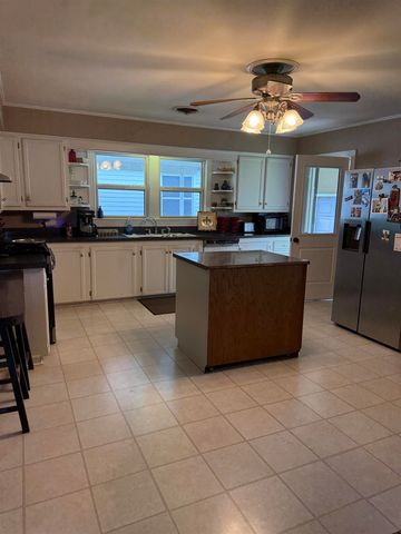 121 Pecan St, Thibodaux, LA 70301