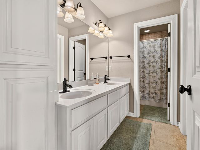 745 W 145th Place S, Glenpool, OK 74033