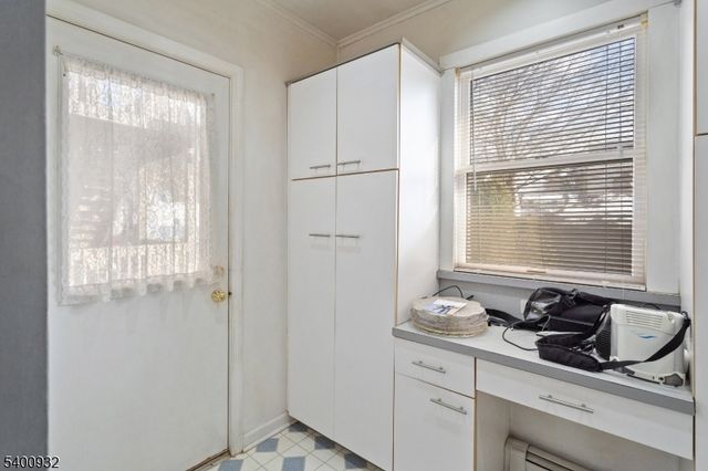 40 Franklin Pl, Totowa Boro, NJ 07512