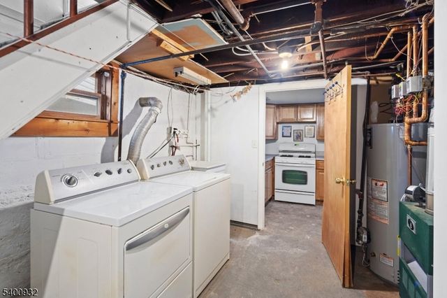 40 Franklin Pl, Totowa Boro, NJ 07512