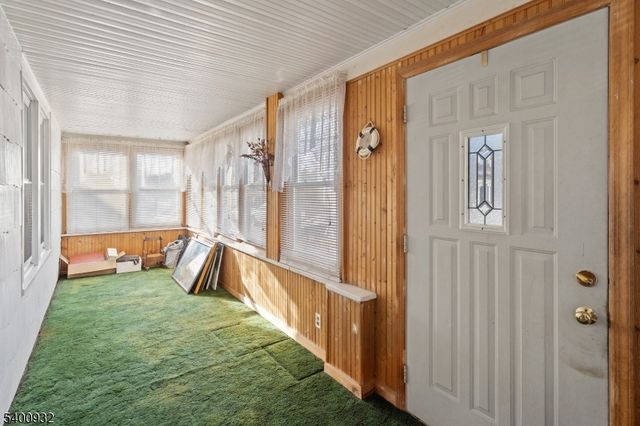 40 Franklin Pl, Totowa Boro, NJ 07512