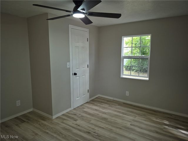 100 Chaucer Court, Elyria, OH 44035