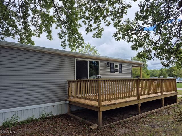 100 Chaucer Court, Elyria, OH 44035