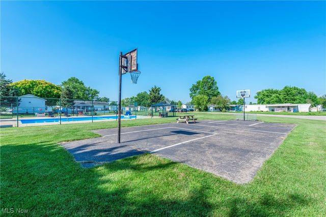 100 Chaucer Court, Elyria, OH 44035