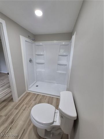 100 Chaucer Court, Elyria, OH 44035