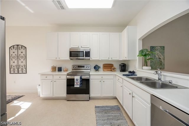 14135 Fall Creek CT, Naples, FL 34114