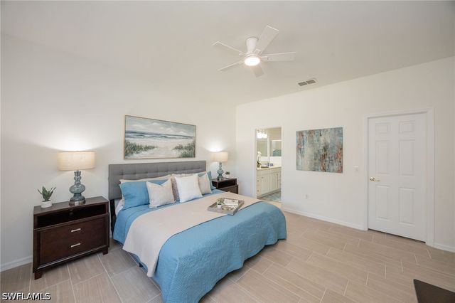 14135 Fall Creek CT, Naples, FL 34114